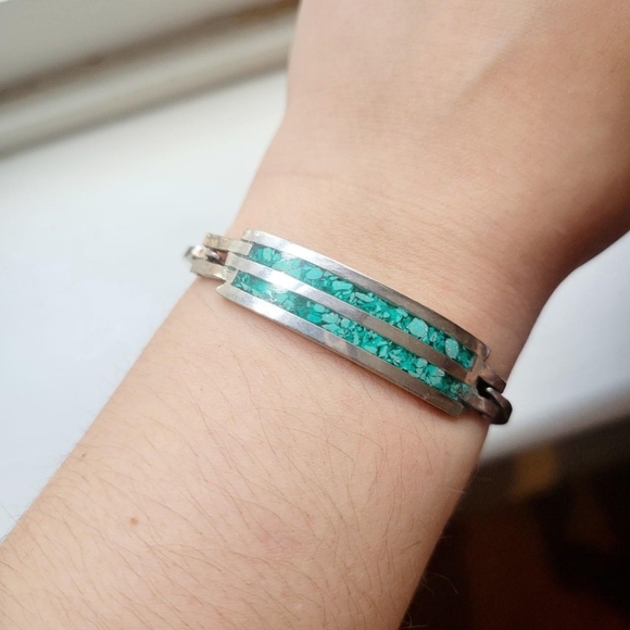 Vintage Silver Green Turquoise Bracelet - Picture 4 of 8
